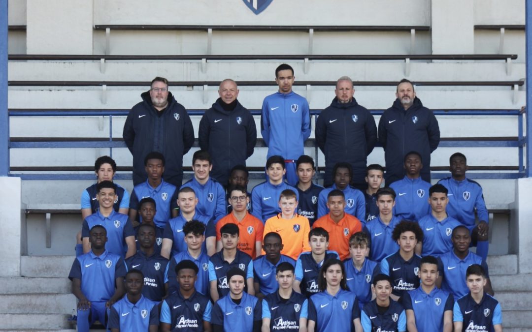 Une tribune pour les U16